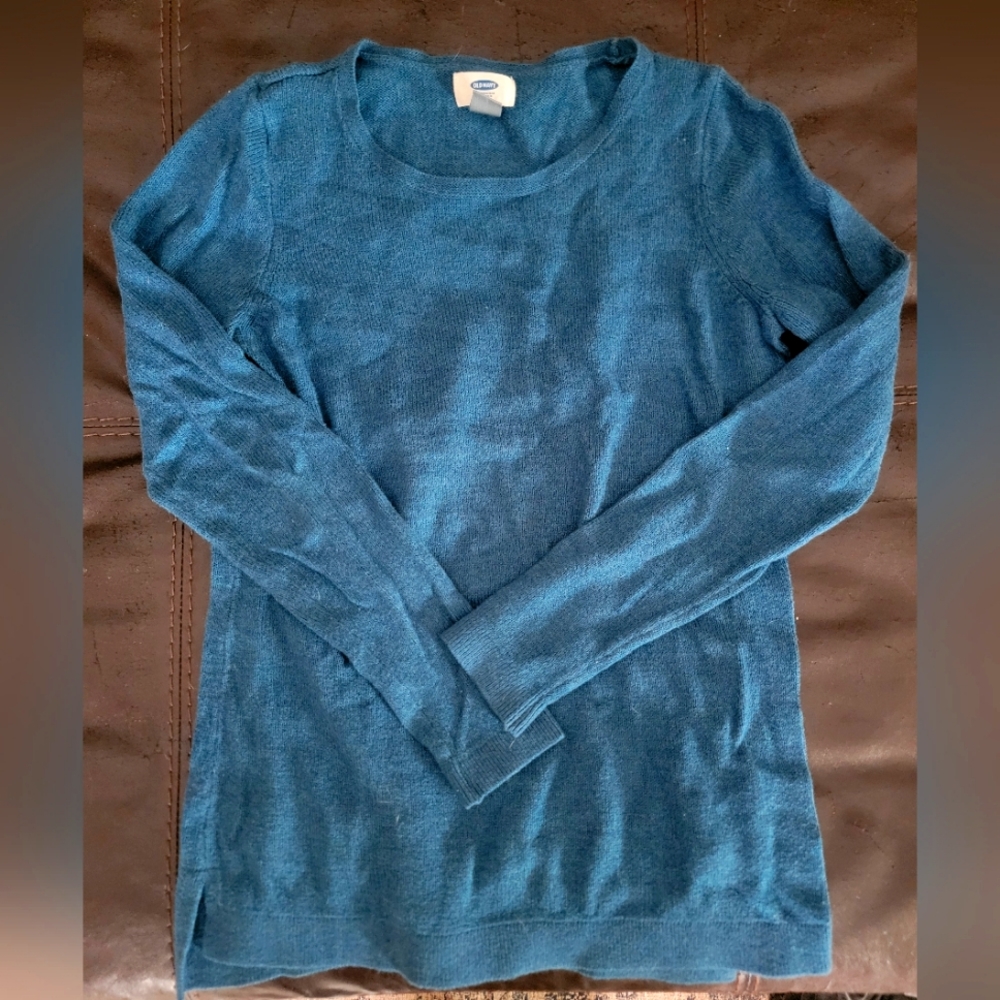 Old navy sweater